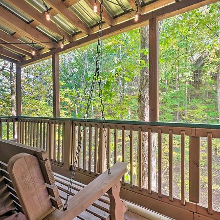 Picturesque Pigeon Forge Cabin With Mountain Views エクステリア 写真